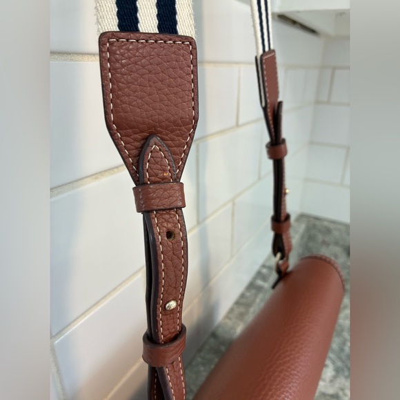 Draper James Brown and White Crossbody Bag - Picture 7 of 15